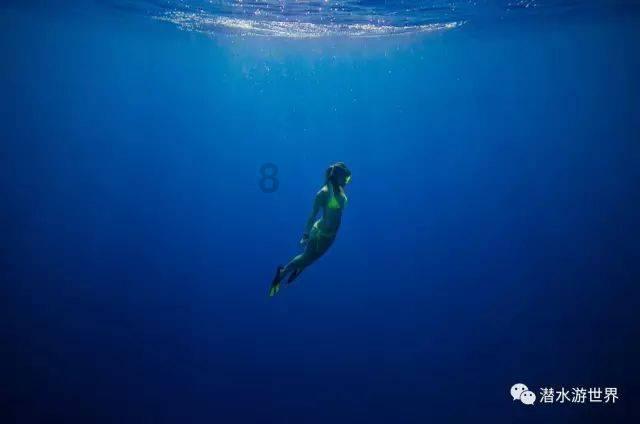 港股生物医药股集体下挫 药明系领跌药明康德跌超31%