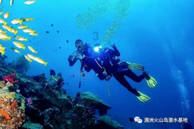 墨西哥出现大批美国军用武器 墨外长要求美方紧急调查