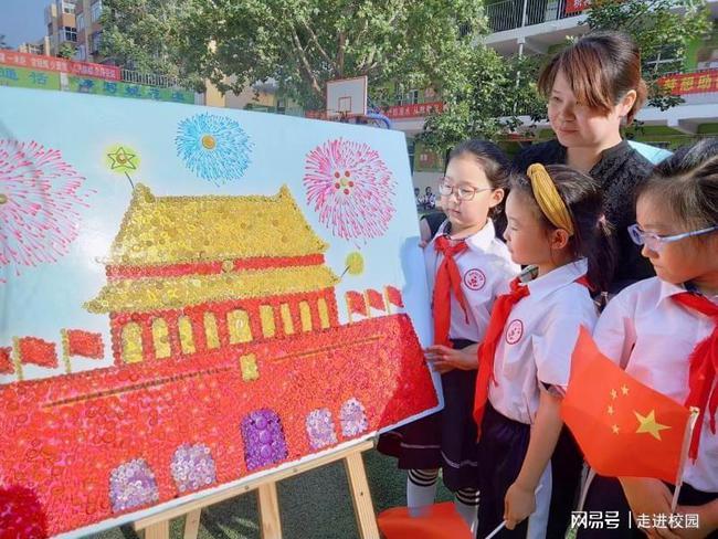 明朝大儒请女婿吃饭指着菜说：因荷而得藕，女婿下联令人拍案叫绝