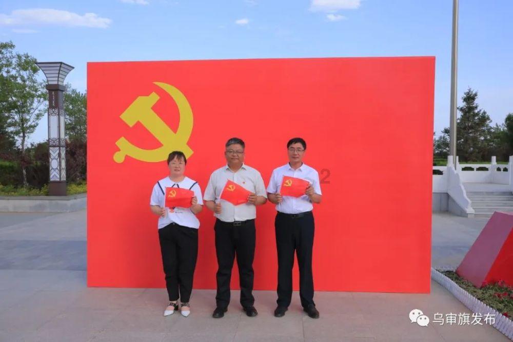 从花花公子到模仿丈夫,霍启刚经历了啥