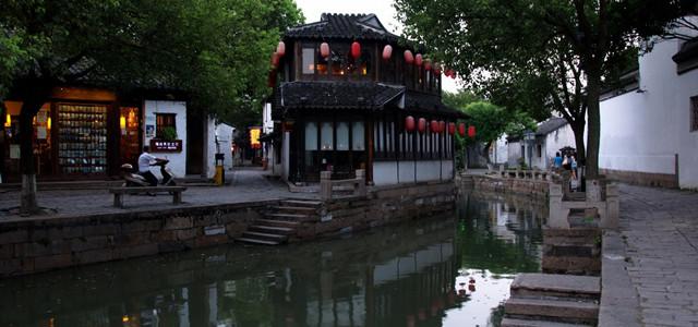 逃离水虎鱼湖