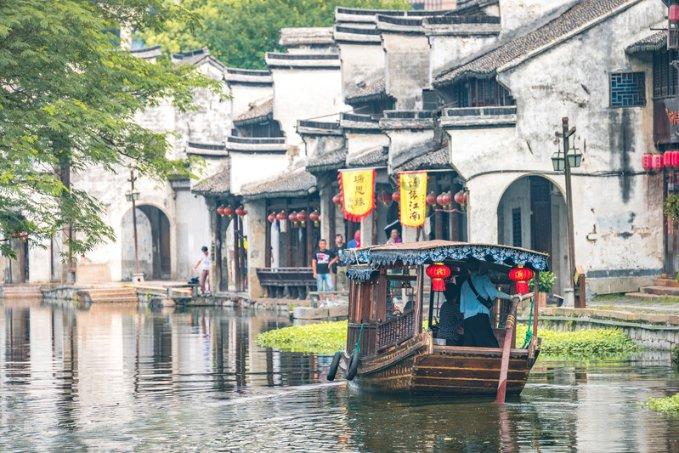 逃离遗弃的建筑4
